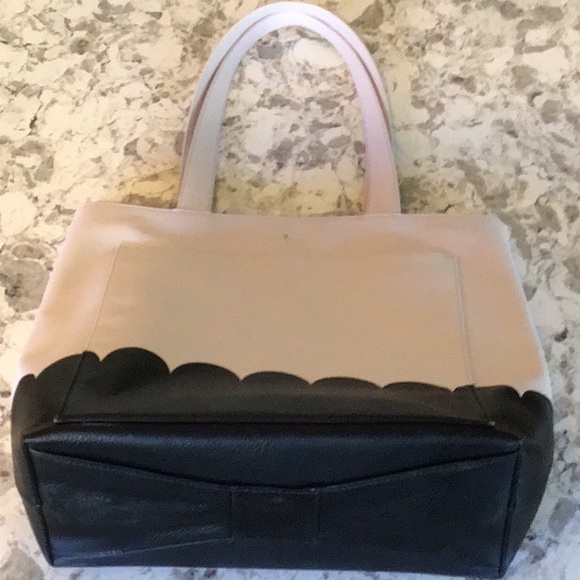 Kate Spade tote - Picture 3 of 6